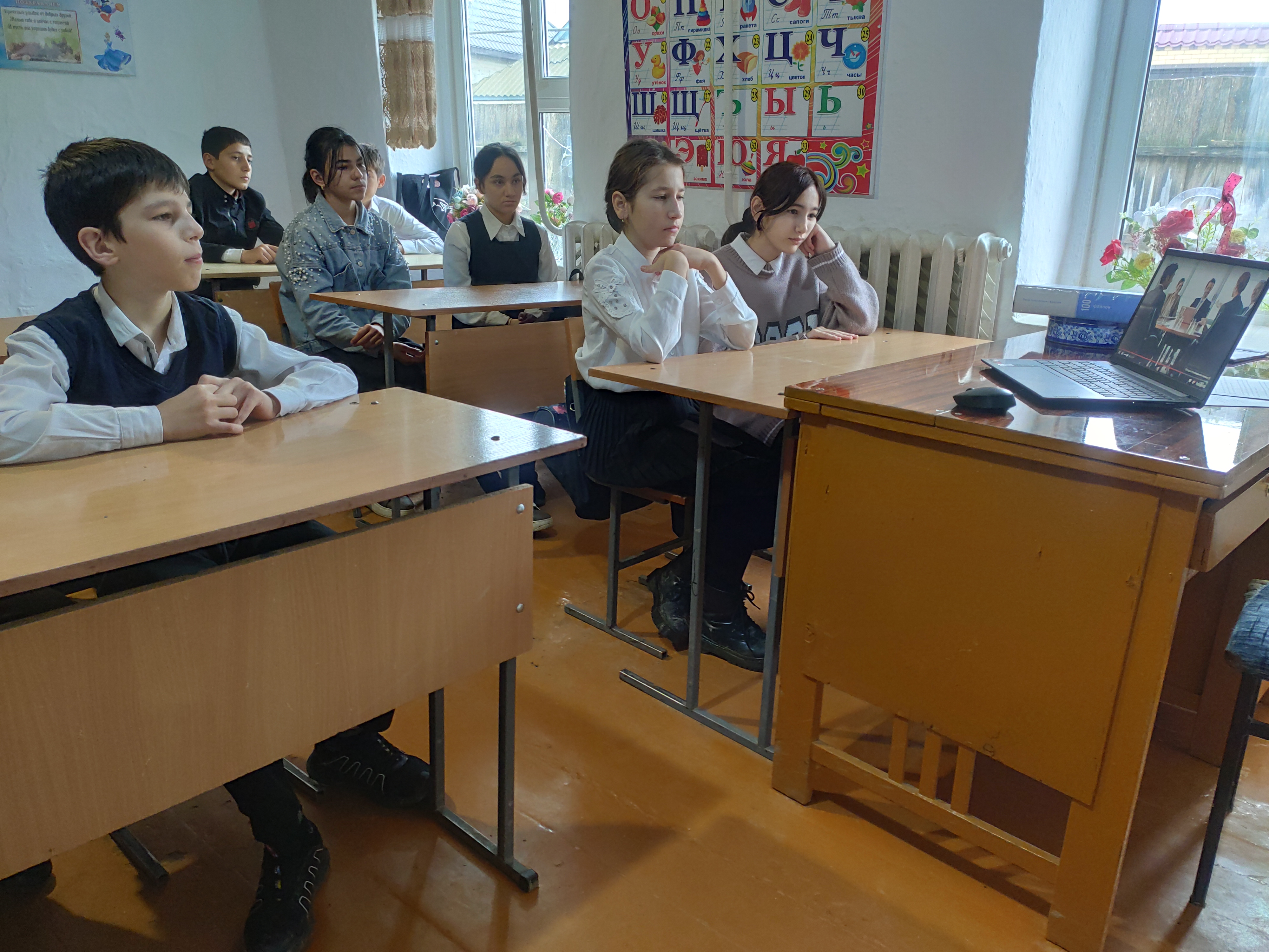«Пробую профессию в сфере управления и безопасности».